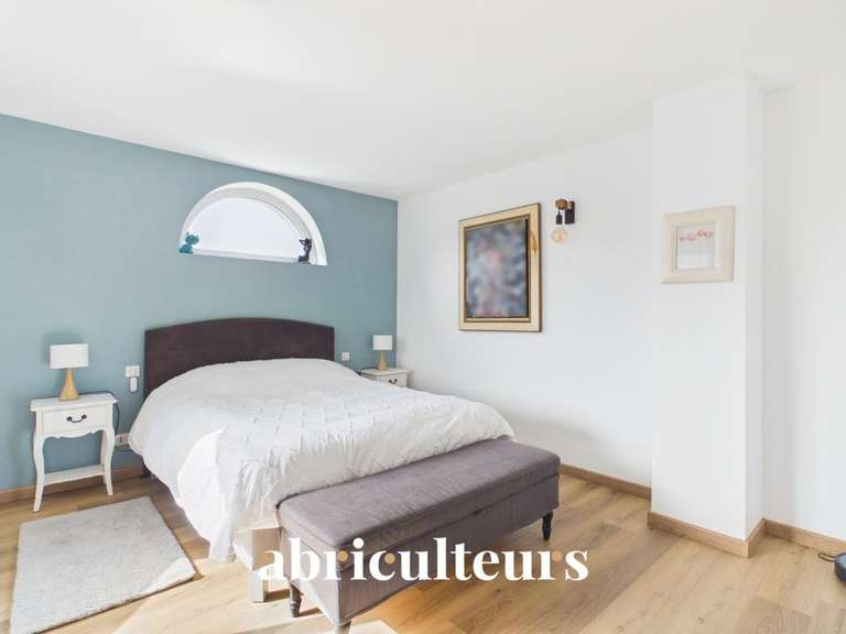 Maison Échalas - 4 chambres - 194m²