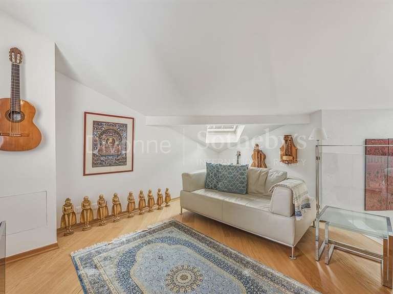 Maison Échenevex - 4 chambres - 244m²