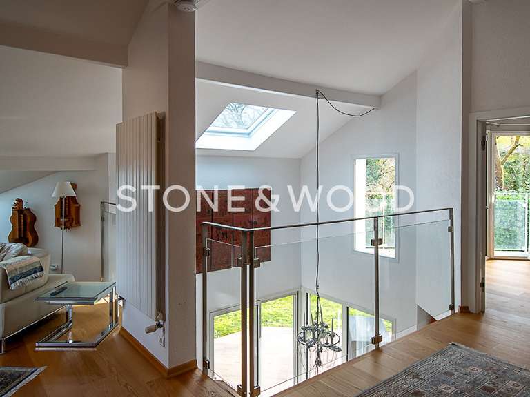 Maison Échenevex - 3 chambres - 244m²