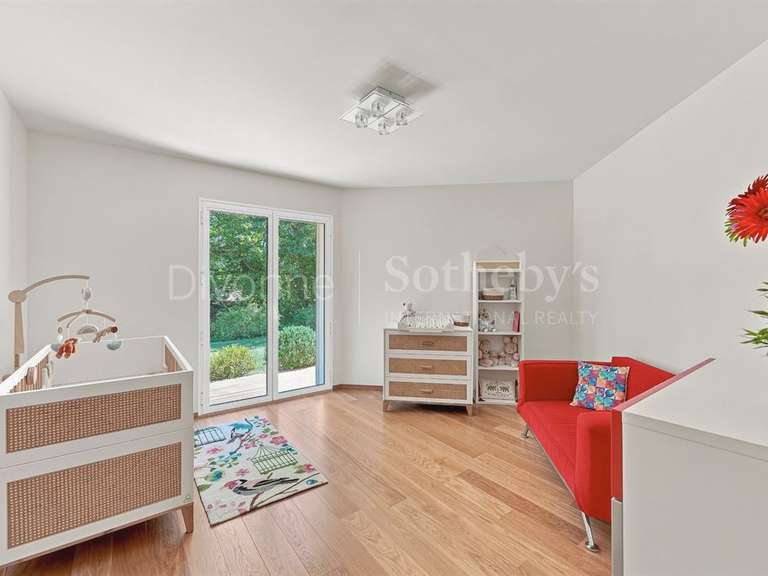 Maison Échenevex - 3 chambres - 300m²