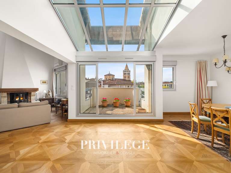 Appartement Écully - 5 chambres - 192m²