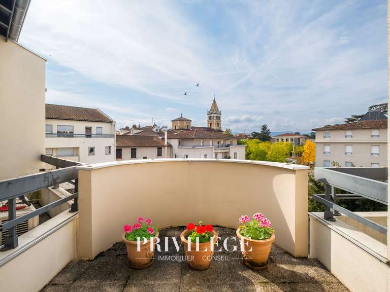 Appartement Écully - 5 chambres - 192m²