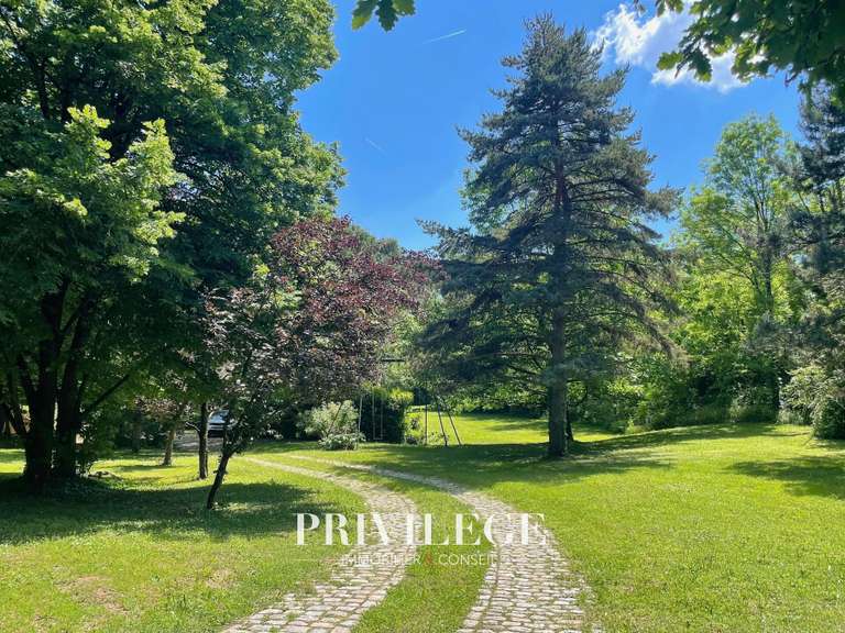 House Écully - 4 bedrooms - 250m²