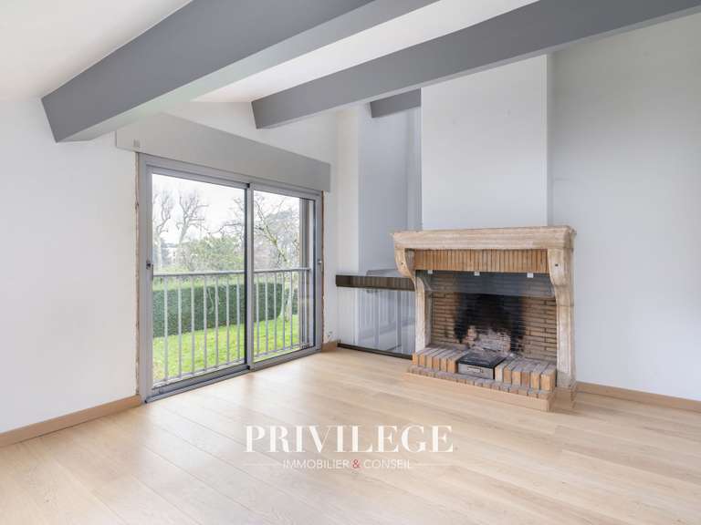 House Écully - 4 bedrooms - 250m²