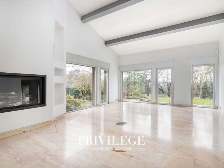 House Écully - 4 bedrooms - 250m²
