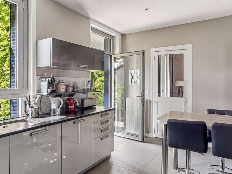 Maison Écully - 6 chambres - 236m²