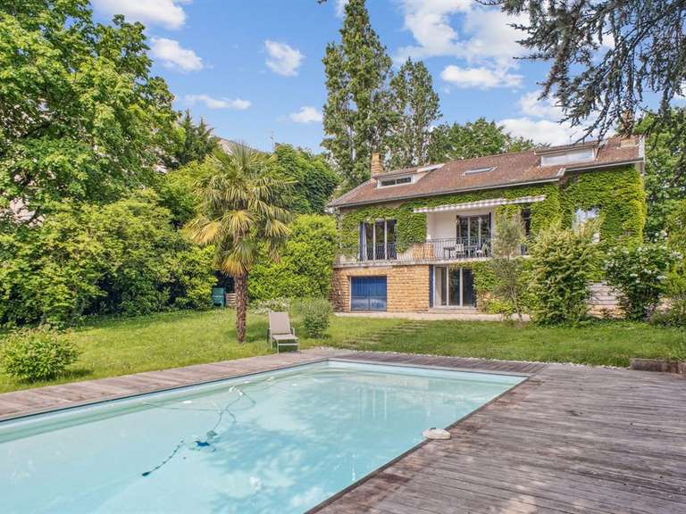 Maison Écully - 6 chambres - 236m²