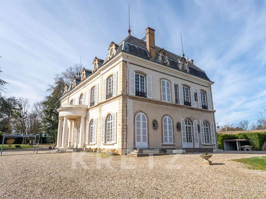 House Écully