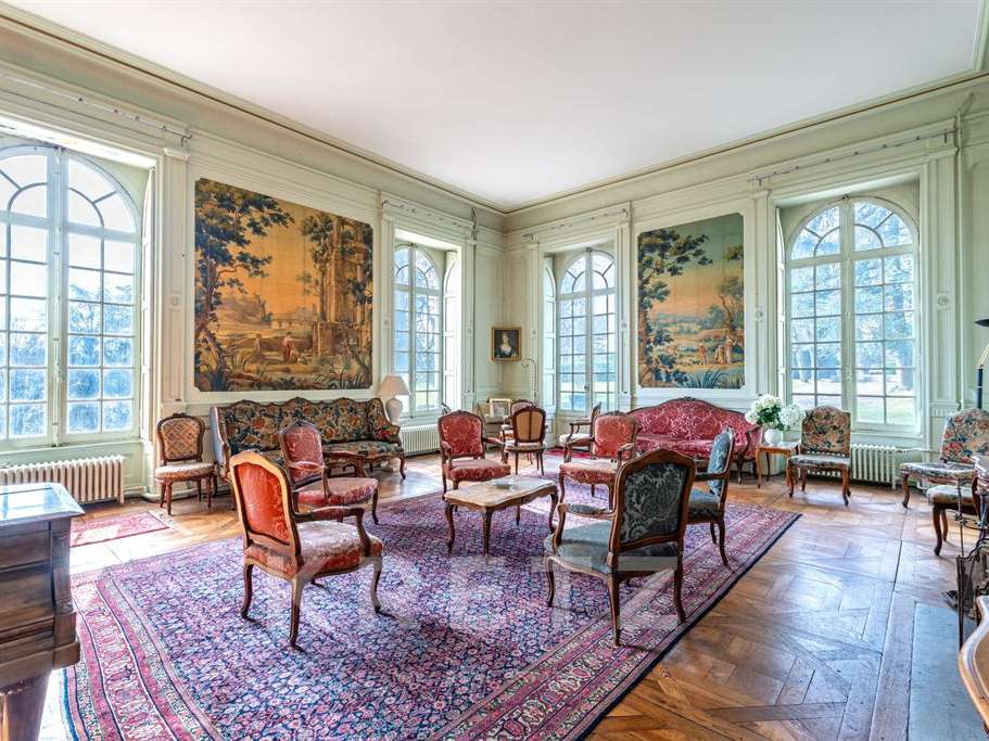 House Écully