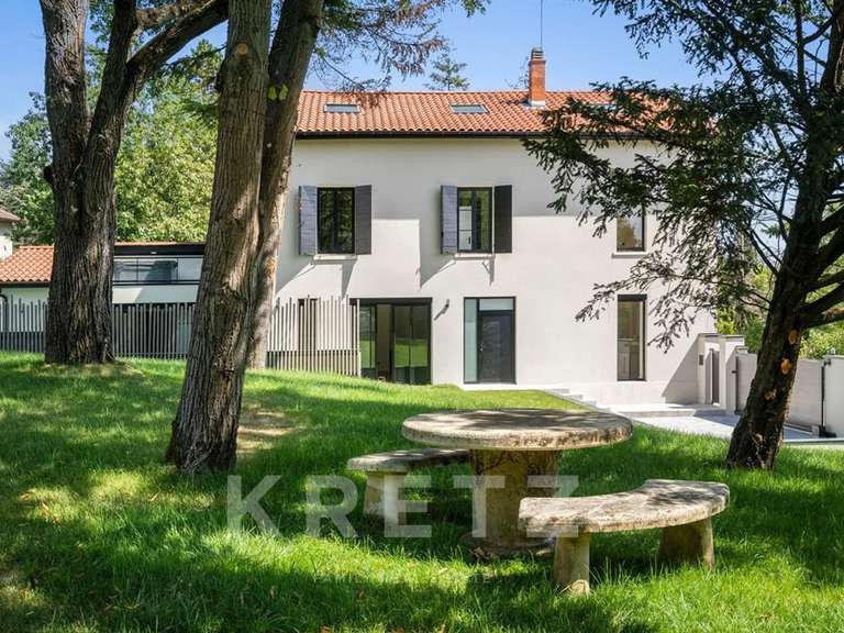 Maison Écully - 6 chambres - 340m²