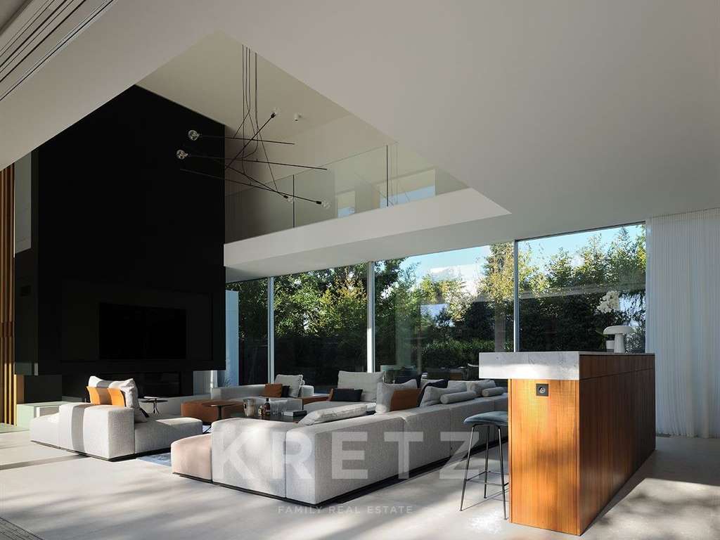 House Écully
