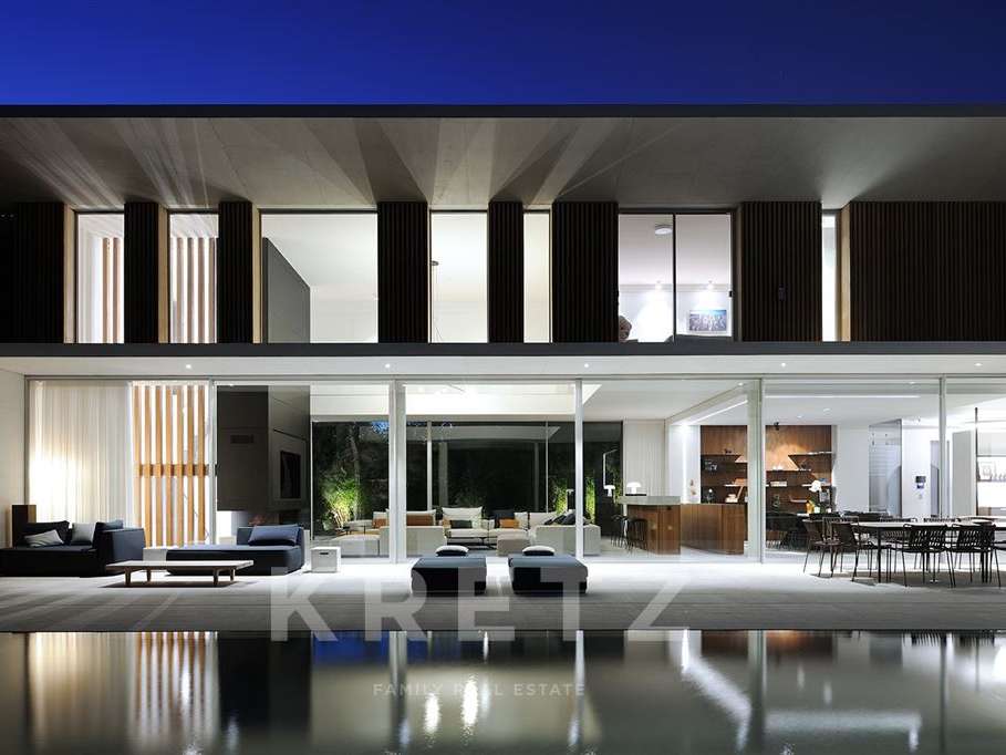 House Écully