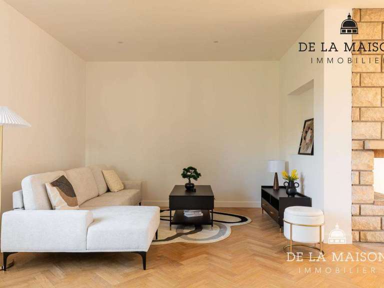House Écully - 7 bedrooms