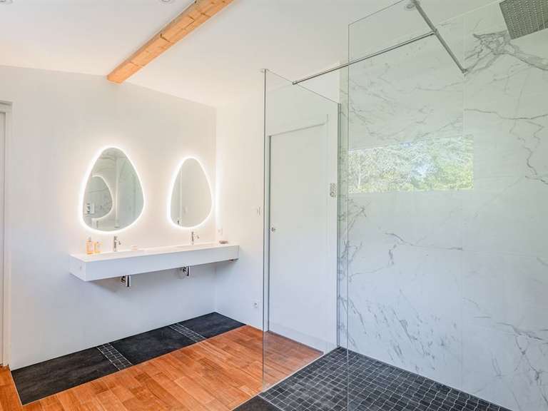 Maison Écully - 6 chambres - 188m²