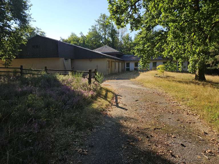 Propriété Égletons - 31 chambres - 3700m²