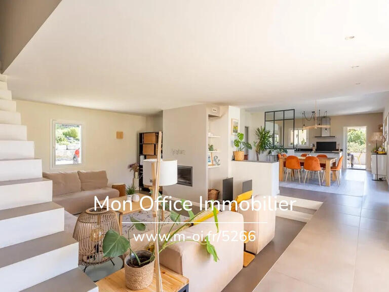 Maison Éguilles - 5 chambres - 195m²