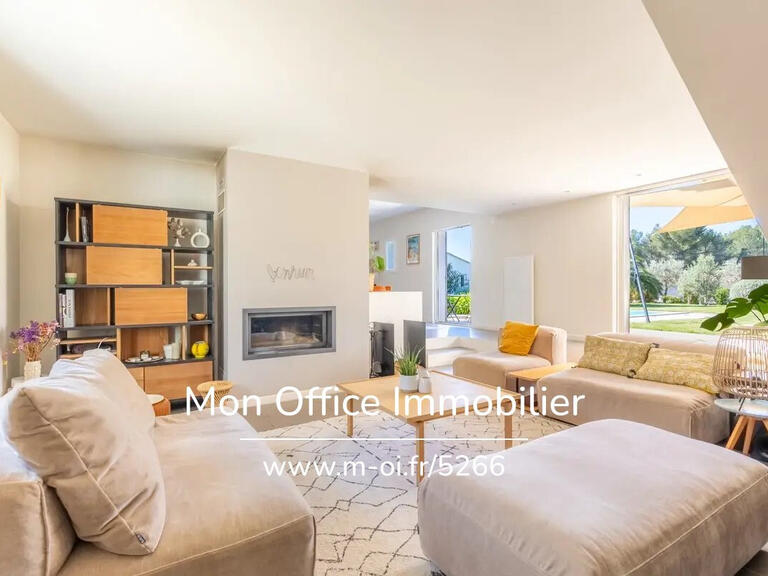 Maison Éguilles - 5 chambres - 195m²