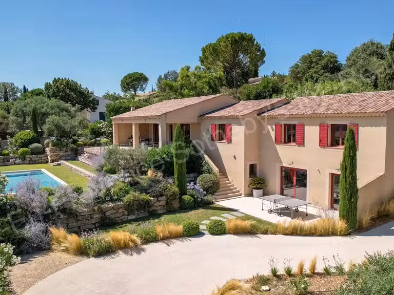 Maison Éguilles - 4 chambres - 215m²