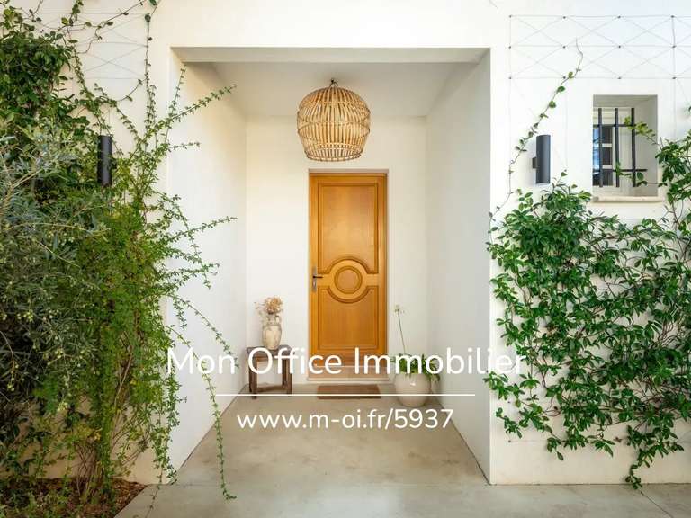House Éguilles - 3 bedrooms - 110m²