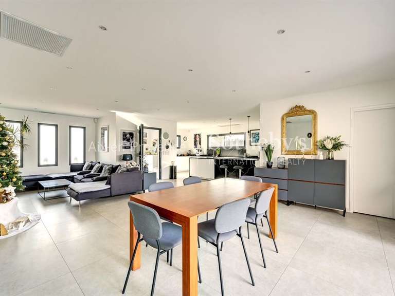 House Éguilles - 4 bedrooms - 160m²