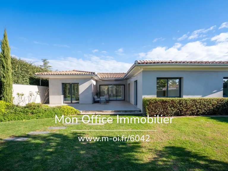 House Éguilles - 4 bedrooms - 170m²