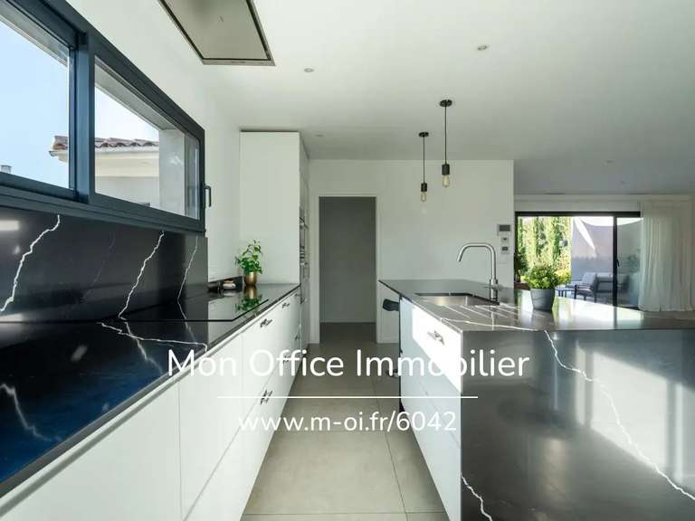 House Éguilles - 4 bedrooms - 170m²