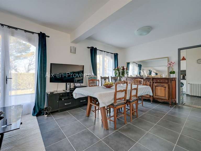 Maison Éguilles - 5 chambres - 200m²