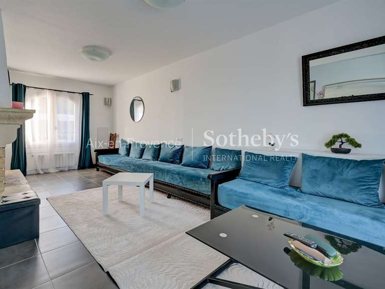 Maison Éguilles - 5 chambres - 200m²