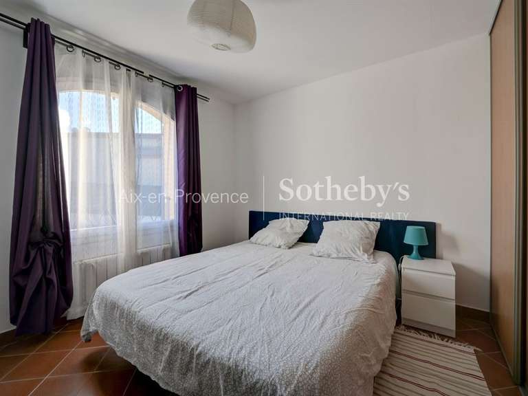 Maison Éguilles - 5 chambres - 200m²