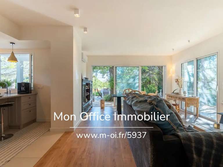 Maison Éguilles - 3 chambres - 110m²