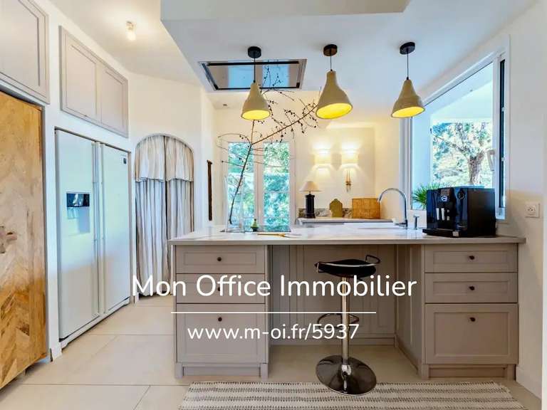 Maison Éguilles - 3 chambres - 110m²