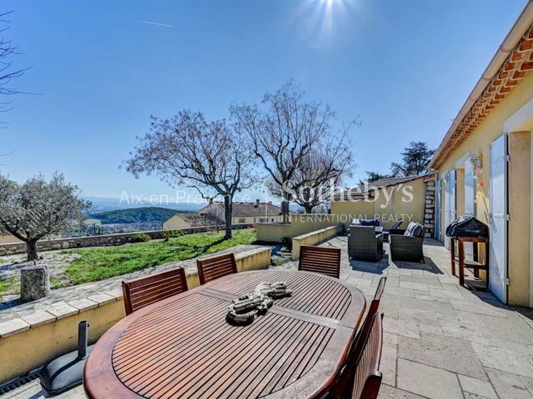 Maison Éguilles - 4 chambres - 155m²