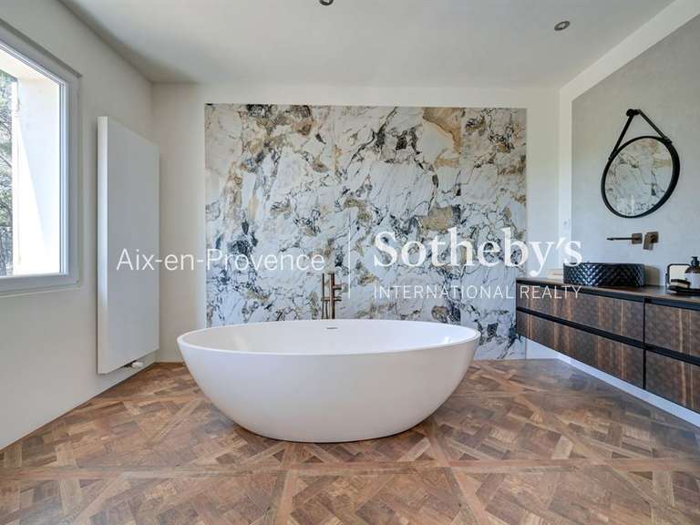 Maison Éguilles - 4 chambres - 164m²