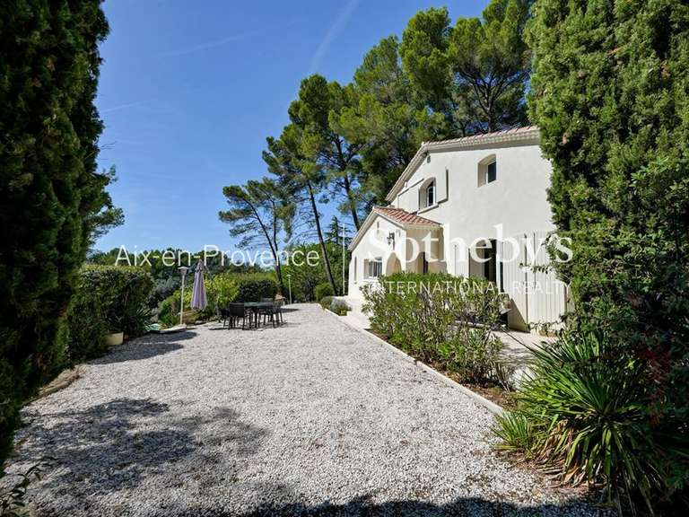 Maison Éguilles - 4 chambres - 164m²