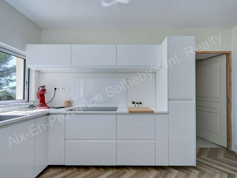 Maison Éguilles - 4 chambres - 164m²