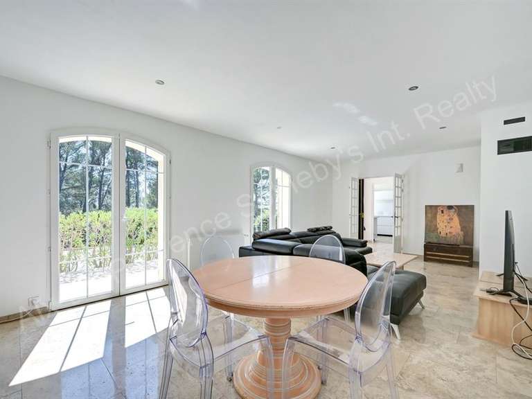 Maison Éguilles - 4 chambres - 164m²