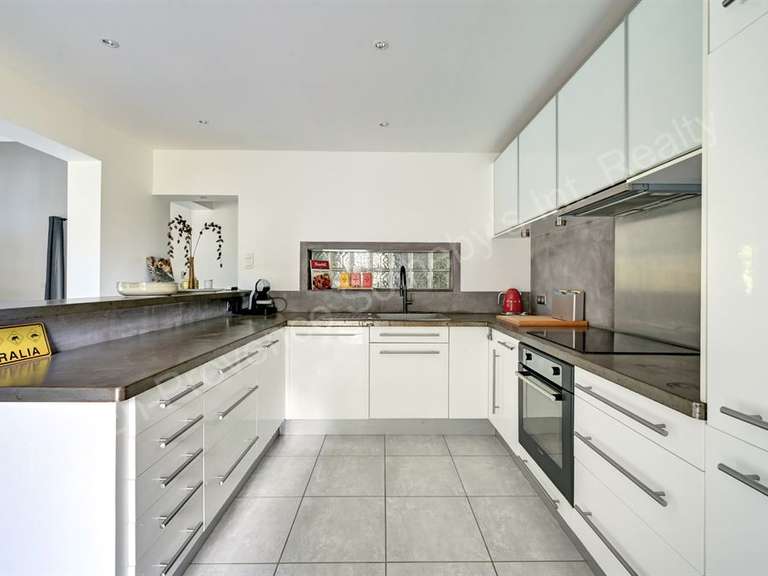 Maison Éguilles - 4 chambres - 165m²