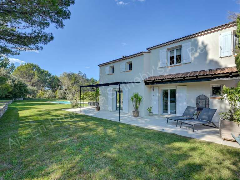 Maison Éguilles - 4 chambres - 165m²