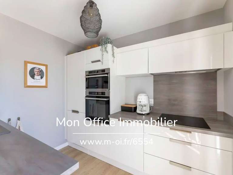 Maison Éguilles - 4 chambres - 117m²