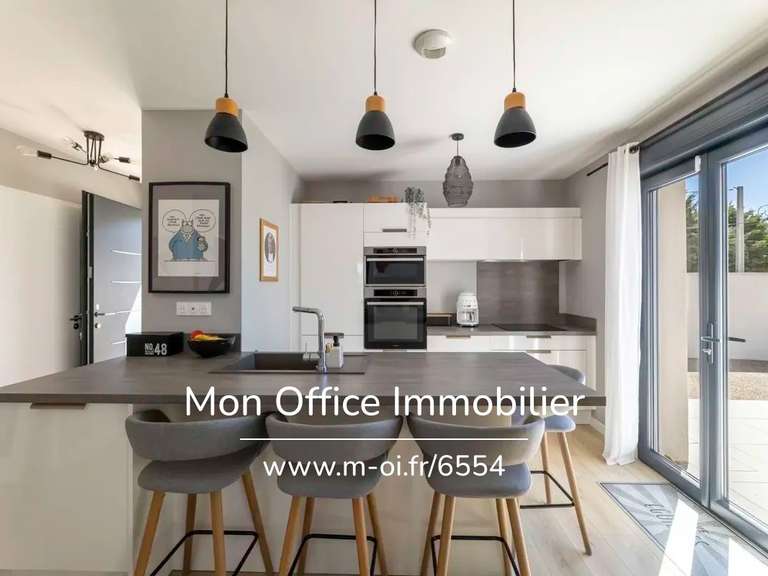 Maison Éguilles - 4 chambres - 118m²