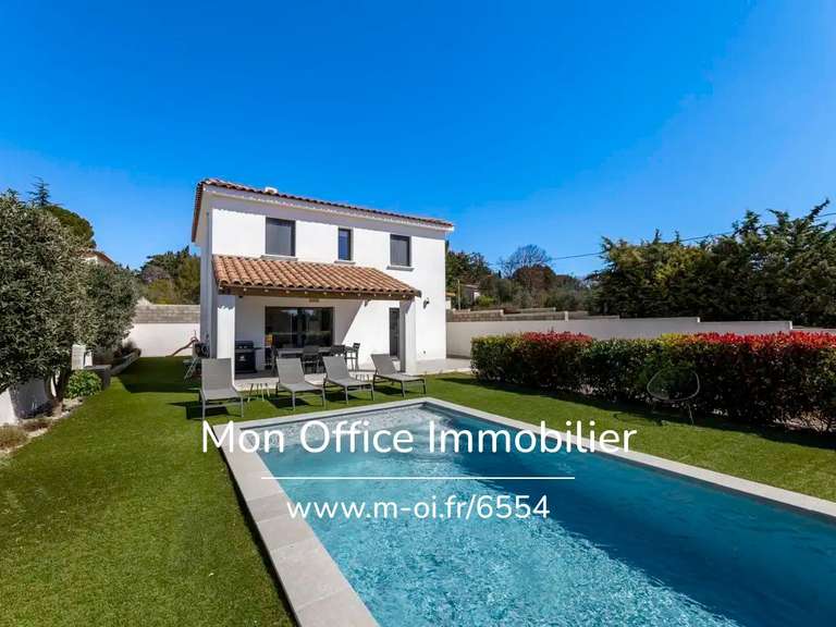Maison Éguilles - 4 chambres - 118m²