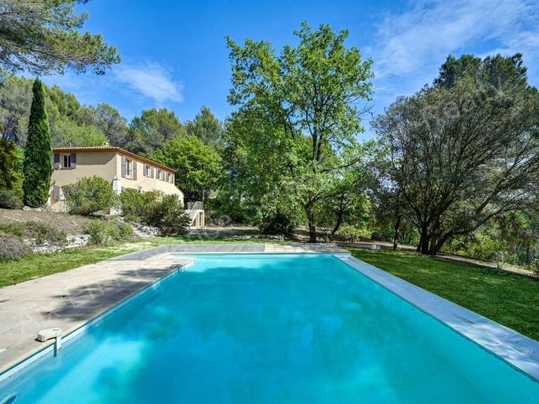 Maison Éguilles - 4 chambres - 180m²