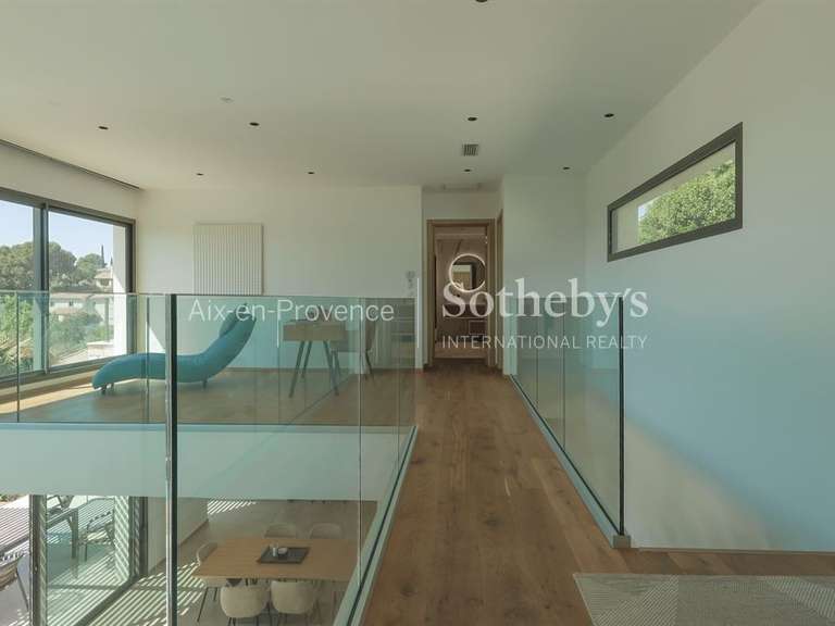 Maison Éguilles - 4 chambres - 240m²