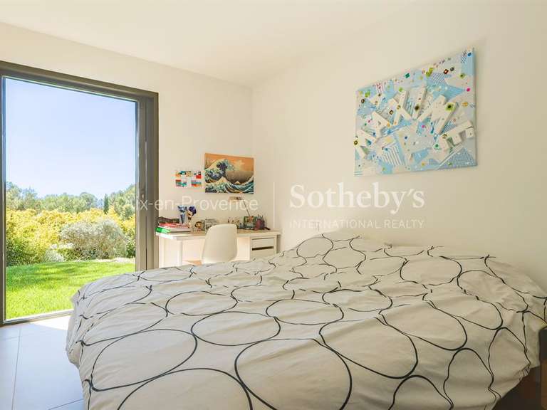 Maison Éguilles - 4 chambres - 240m²