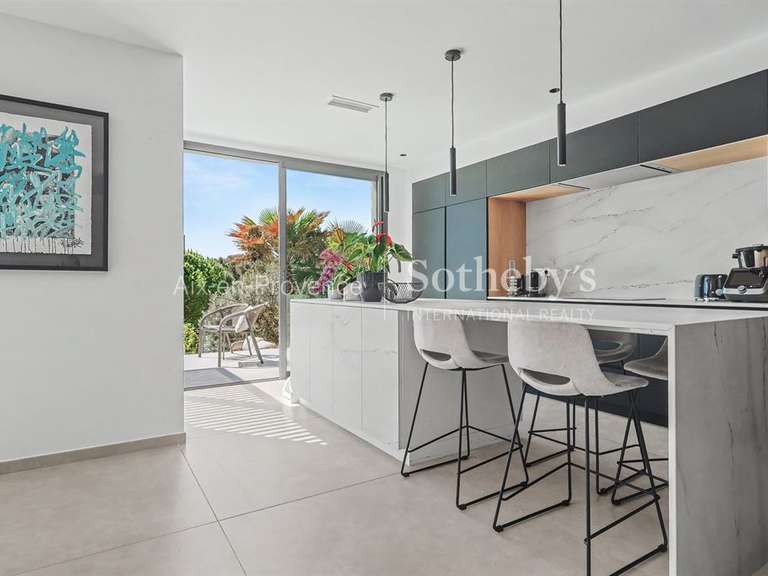 Maison Éguilles - 4 chambres - 240m²
