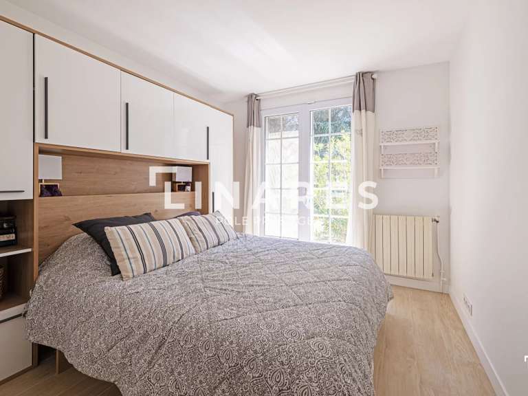 Maison Éguilles - 5 chambres - 191m²