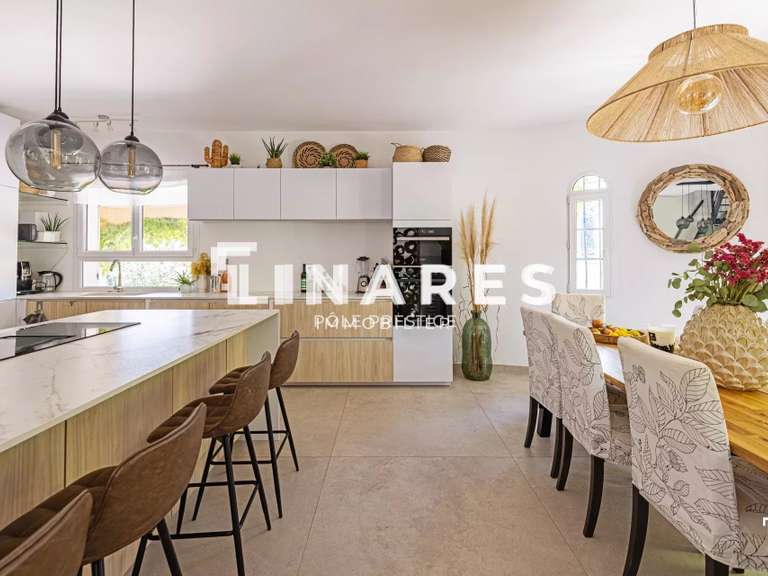 Maison Éguilles - 5 chambres - 191m²
