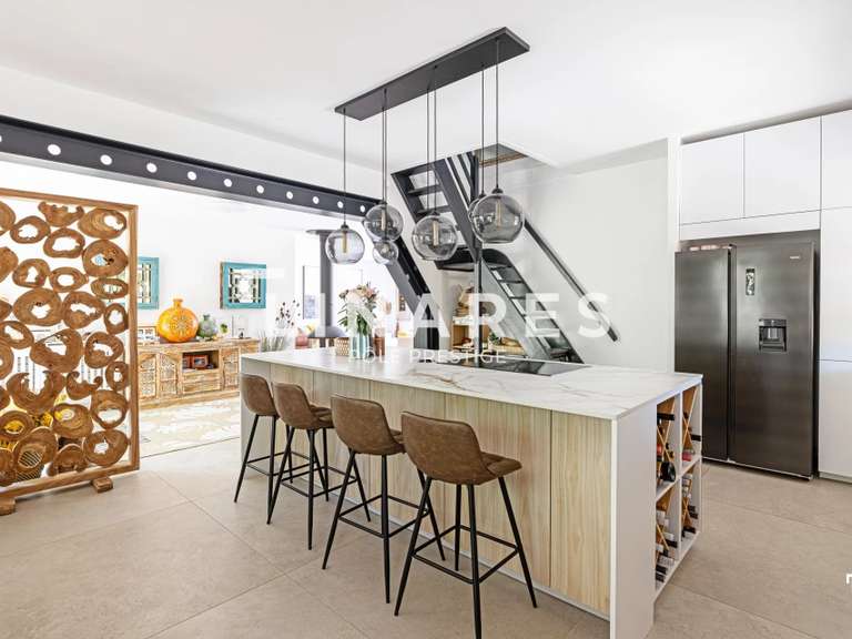 Maison Éguilles - 5 chambres - 191m²
