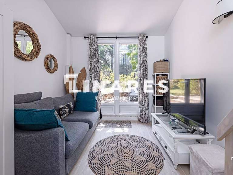 Maison Éguilles - 5 chambres - 191m²