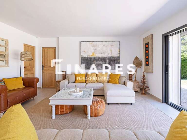 Maison Éguilles - 5 chambres - 191m²